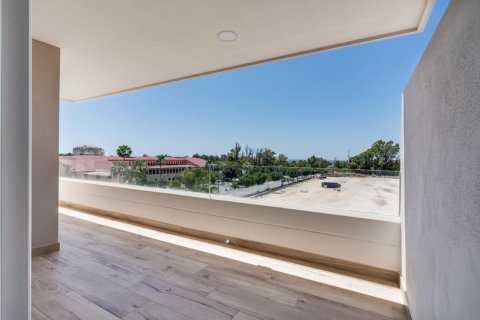 Apartamento en venta Nueva Andalucía, Málaga, España 3 dormitorios, 80 m2 No. 127526 - foto 2