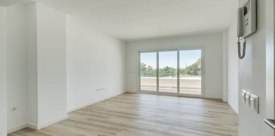Apartamento Nueva Andalucía, Málaga, España 3 dormitorios, 80 m2 No. 127526