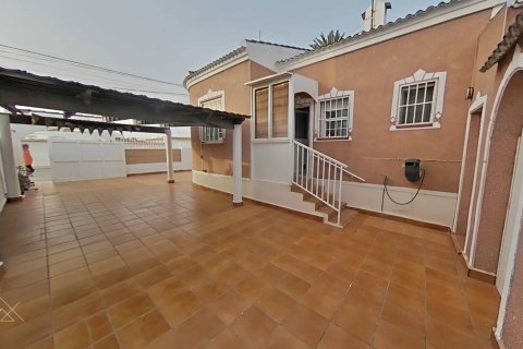 Villa in vendita Torrevieja, Alicante, Spagna 3 camere da letto, 135 mq. N° 131899 - foto 4