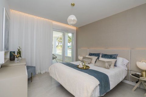 Apartment for sale San Roque, Cadiz, Spain 3 bedrooms, 122 sq.m. No. 123665 - photo 11