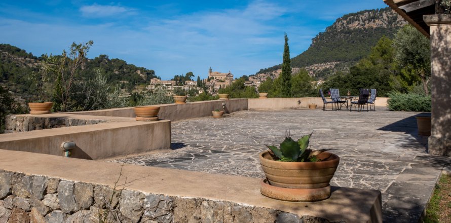 Finca Valldemosa, Mallorca, Spain 3 bedrooms, 476 sq.m. No. 33223