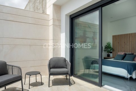 Продажа виллы в Сан-Педро-дель-Пинатар, Мурсия, Испания 3 спальни, 160м2 №121332 - фото 9