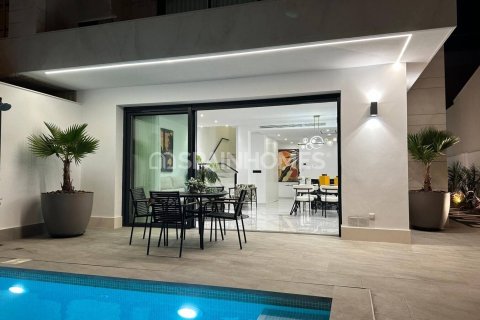 Продажа виллы в Сан-Педро-дель-Пинатар, Мурсия, Испания 3 спальни, 160м2 №121332 - фото 16