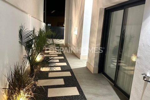 Продажа виллы в Сан-Педро-дель-Пинатар, Мурсия, Испания 3 спальни, 160м2 №121332 - фото 20