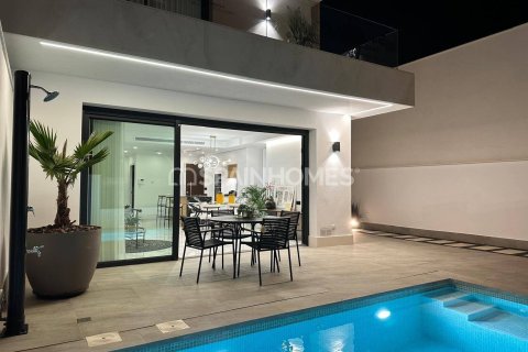 Продажа виллы в Сан-Педро-дель-Пинатар, Мурсия, Испания 3 спальни, 160м2 №121332 - фото 15