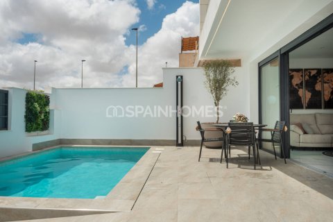 Продажа виллы в Сан-Педро-дель-Пинатар, Мурсия, Испания 3 спальни, 160м2 №121332 - фото 5