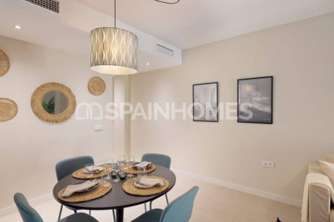 Huoneisto myytävänä Velez-Malaga, Malaga, Espanja, 2 makuuhuonetta, 58 m2 No. 121329 - kuva 10