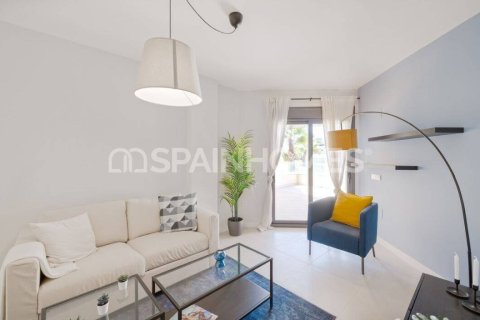 Huoneisto myytävänä Velez-Malaga, Malaga, Espanja, 2 makuuhuonetta, 58 m2 No. 121329 - kuva 8