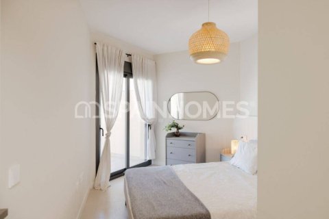 Huoneisto myytävänä Velez-Malaga, Malaga, Espanja, 2 makuuhuonetta, 58 m2 No. 121329 - kuva 15