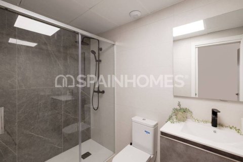 Huoneisto myytävänä Velez-Malaga, Malaga, Espanja, 2 makuuhuonetta, 58 m2 No. 121329 - kuva 18