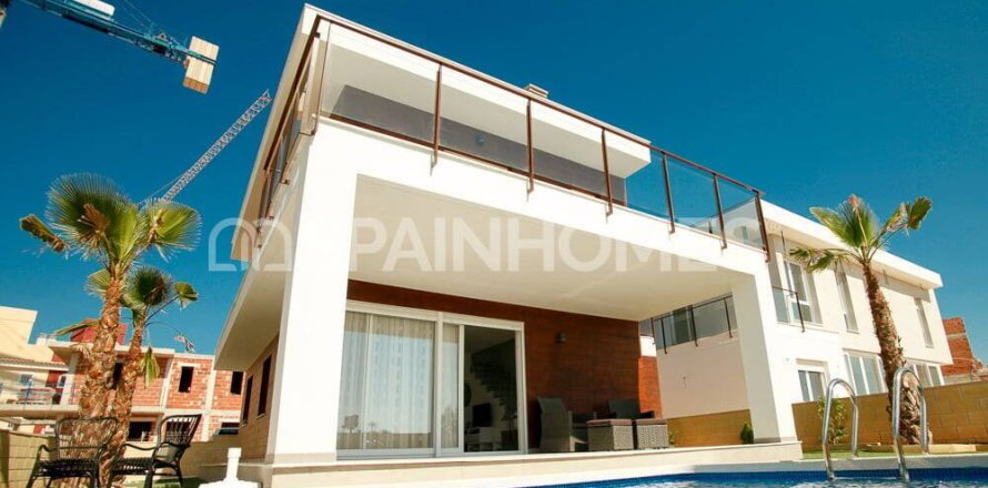 Villa a Santa Pola, Alicante, Spagna 4 camere da letto, 99 mq. N° 121331