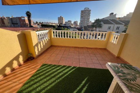 Villa à vendre Torrevieja, Alicante, Espagne, 4 chambres, 120 m2 No. 129052 - photo 26