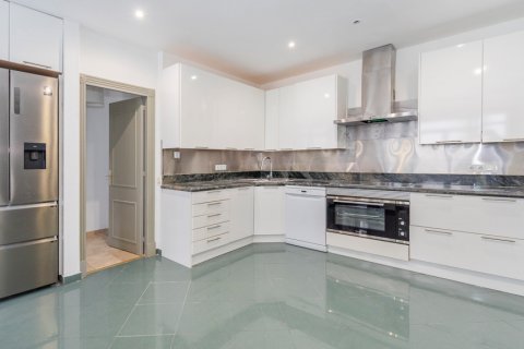 Apartament Madrid, Hiszpania 5 sypialni, 361 mkw. nr 121782 – zdjęcie 2