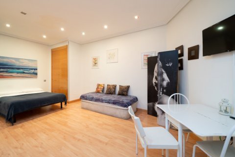 Apartment à vendre Madrid, Espagne, 3 chambres, 102 m2 No. 121783 - photo 8
