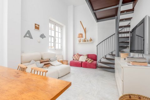 Продажа дуплекса в Эль-Пуэрто-де-Санта-Мария, Кадис, Испания 2 спальни, 106м2 №121780 - фото 4