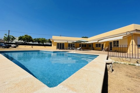 Villa for sale Santa Ponsa, Mallorca, Spain 6 bedrooms, 294 sq.m. No. 130112 - photo 1