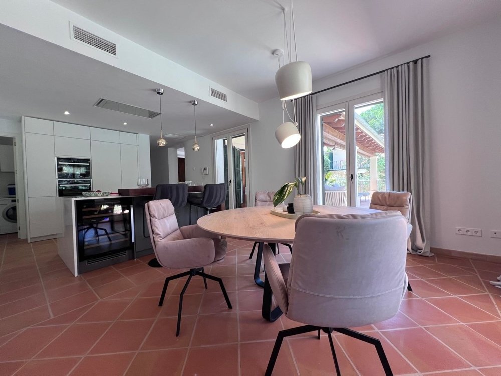 Villa Santa Ponsa, Mallorca, Spānijā 3 istabas, 210 m2 Nr. 130111