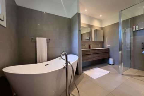 Villa for sale Santa Ponsa, Mallorca, Spain 3 bedrooms, 210 sq.m. No. 130111 - photo 12