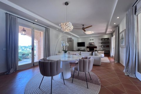 Villa for sale Santa Ponsa, Mallorca, Spain 3 bedrooms, 210 sq.m. No. 130111 - photo 5
