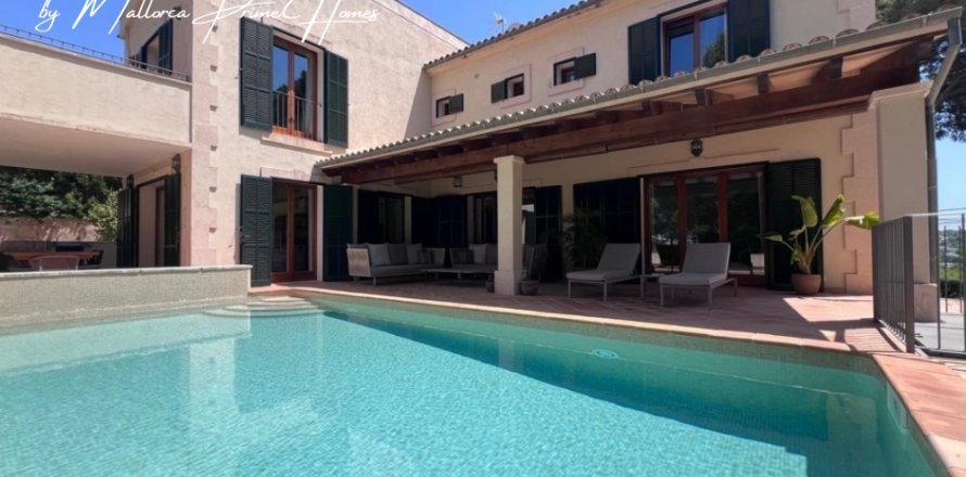 Villa Santa Ponsa, Mallorca, Spain 3 bedrooms, 210 sq.m. No. 130111
