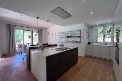 Villa for sale Santa Ponsa, Mallorca, Spain 3 bedrooms, 210 sq.m. No. 130111 - photo 7