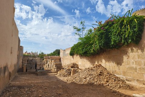 Tontti myytävänä Llucmajor, Mallorca, Espanja, 4 makuuhuonetta, 184 m2 No. 129706 - kuva 1