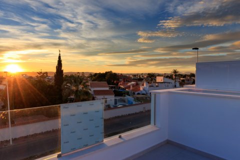 Townhouse zum Verkauf Pilar de la Horadada, Alicante, Spanien 4 Schlafzimmer, 114 m2 Nr. 127715 - Foto 15