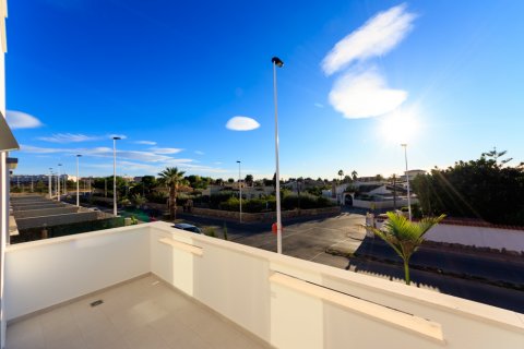 Townhouse zum Verkauf Pilar de la Horadada, Alicante, Spanien 4 Schlafzimmer, 114 m2 Nr. 127715 - Foto 19