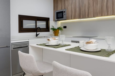 Huoneisto myytävänä Los Alcazares, Murcia, Espanja, 3 makuuhuonetta, 105 m2 No. 127719 - kuva 25