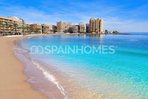 Ático en venta en Torrevieja, Alicante, España 2 dormitorios, 53 m2 No. 121209 - foto 12