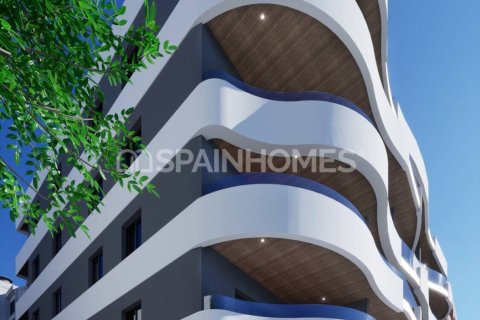 Ático en venta en Torrevieja, Alicante, España 2 dormitorios, 53 m2 No. 121209 - foto 6