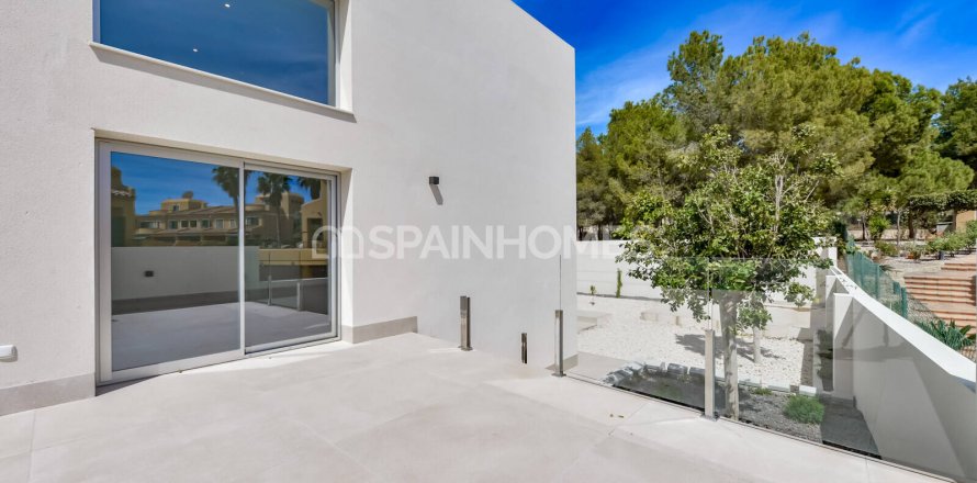Villa Finestrat, Alicante, Spain 3 bedrooms, 380 sq.m. No. 121207