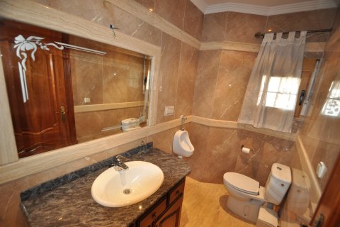 Townhouse zum Verkauf Alguena, Alicante, Spanien 5 Schlafzimmer, 845 m2 Nr. 125613 - Foto 10