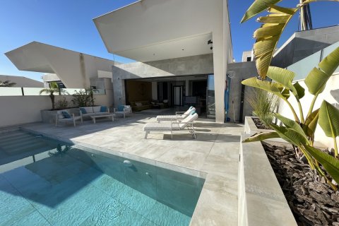 Villa en venta Ciudad Quesada, Alicante, España 4 dormitorios, 300 m2 No. 125500 - foto 1