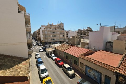 Lägenhet till salu Torrevieja, Alicante, Spanien 3 sovrum, 121 kvm. Nr. 125505 - foto 17
