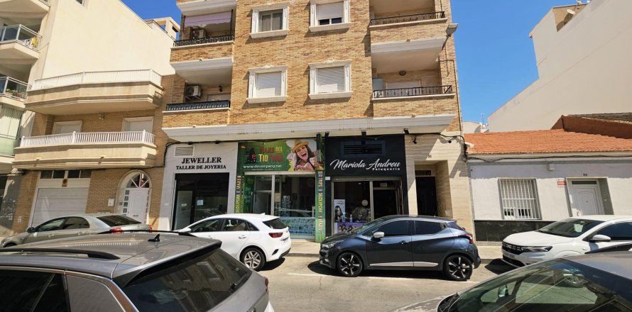 Lägenhet Torrevieja, Alicante, Spanien 3 sovrum, 121 kvm. Nr. 125505