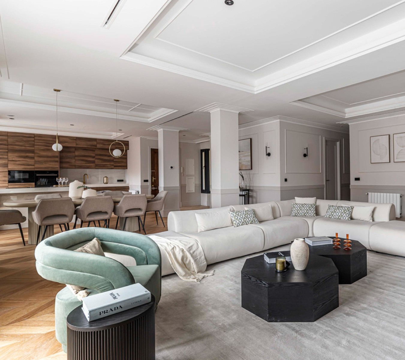 Appartamento a Madrid, Spagna 3 camere da letto, 232 mq. N° 122765