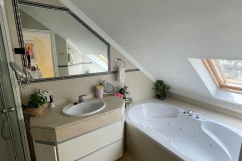 Продажа дуплекса в Михас, Малага, Испания 4 спальни, 300м2 №122762 - фото 13
