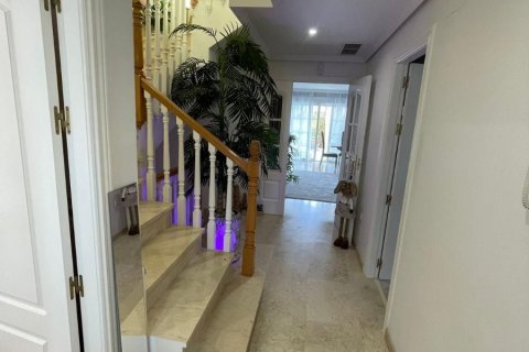 Продажа дуплекса в Михас, Малага, Испания 4 спальни, 300м2 №122762 - фото 5