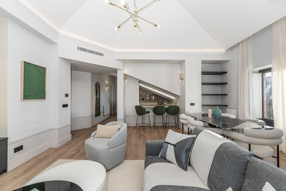 Apartment in Madrid, Spain 2 bedrooms, 135 sq.m. No. 122767