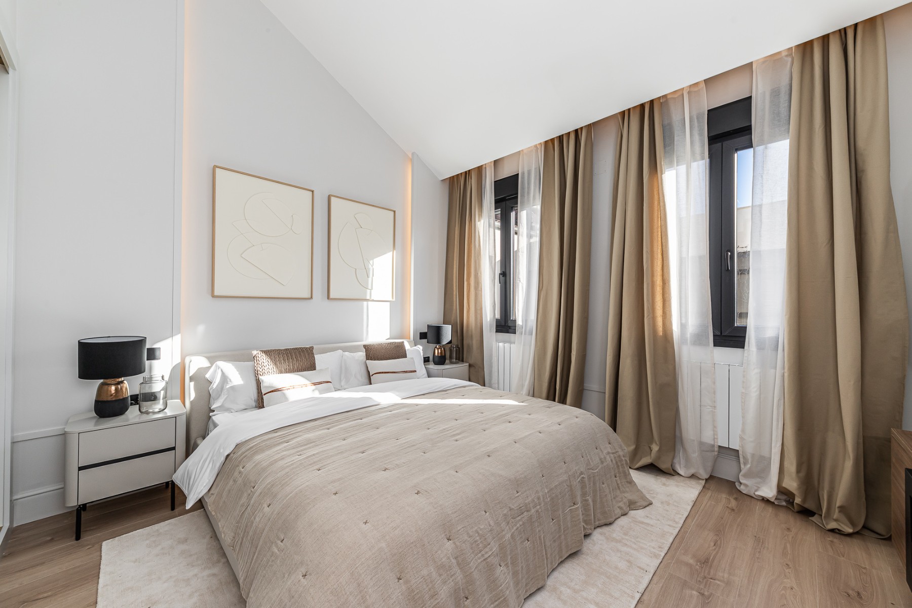 Apartment in Madrid, Spain 2 bedrooms, 135 sq.m. No. 122767