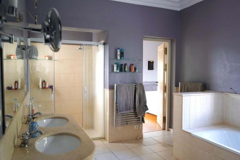 Villa zum Verkauf El Madronal, Malaga, Spanien 9 Schlafzimmer, 1000 m2 Nr. 122763 - Foto 25