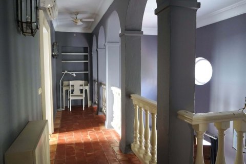 Villa zum Verkauf El Madronal, Malaga, Spanien 9 Schlafzimmer, 1000 m2 Nr. 122763 - Foto 3