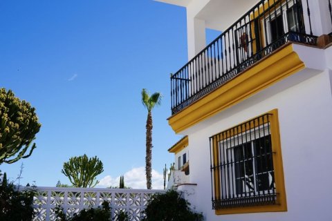Duplex for sale Marbella, Malaga, Spain 4 bedrooms, 368 sq.m. No. 122761 - photo 13