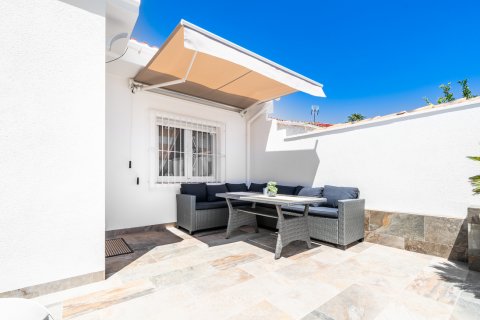 Bungalow for sale Torrevieja, Alicante, Spain 3 bedrooms, 80 sq.m. No. 125574 - photo 23