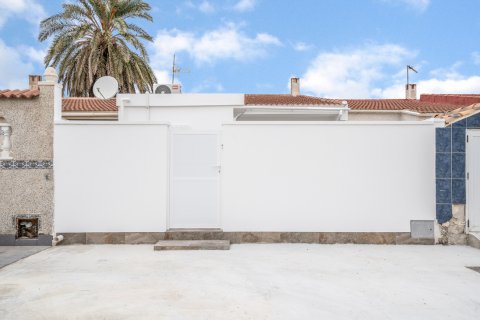 Bungalow for sale Torrevieja, Alicante, Spain 3 bedrooms, 80 sq.m. No. 125574 - photo 18