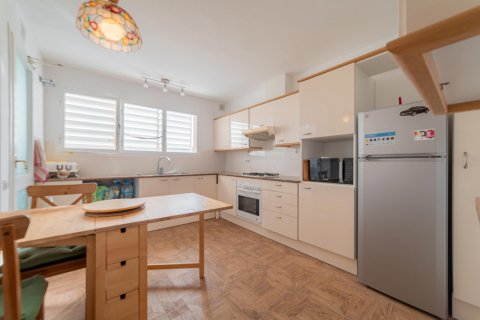 Продажа триплекса в Сан-Андреу-де-Льяванерес, Барселона, Испания 4 спальни, 250м2 №120180 - фото 5