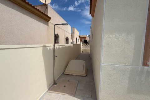 Villa for sale Torrevieja, Alicante, Spain 2 bedrooms, 51 sq.m. No. 125216 - photo 22