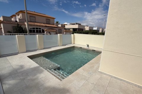 Villa for sale Torrevieja, Alicante, Spain 2 bedrooms, 51 sq.m. No. 125216 - photo 20