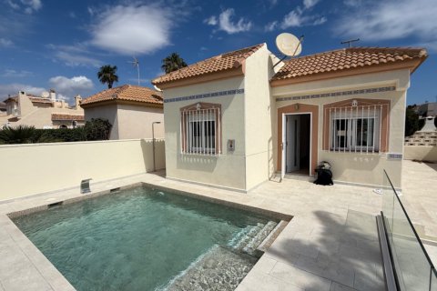 Villa for sale Torrevieja, Alicante, Spain 2 bedrooms, 51 sq.m. No. 125216 - photo 2